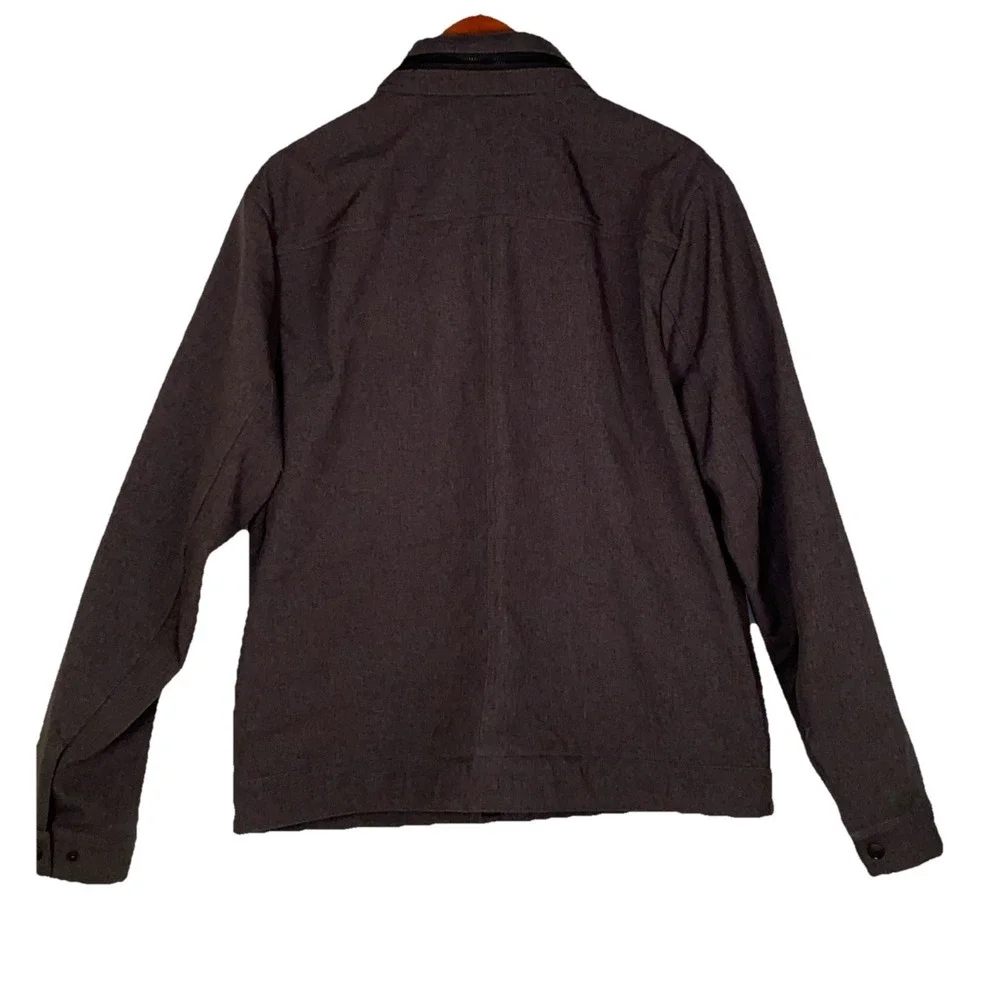 Levis levi mens